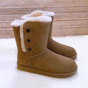 UGG Women’s Bailey Snaps Chestnut Suede Boots